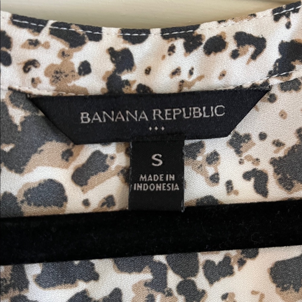 Banana Republic Animal Print Blouse